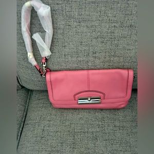 🦄NWOT🦄Coach🦄Large Clutch/Wallet/Wristlet🦄